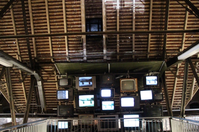 Words can not depict how totally creepy this was... the Alte rathaus is now mostly a museum, was depitated in WWII, and only the beams supporting the roof were left. It has obviously been reroofed, but they have installed a bunch of old TVs up there depicting scenes from the bombing (complete with sound effects). Definitely made it feel real to me...